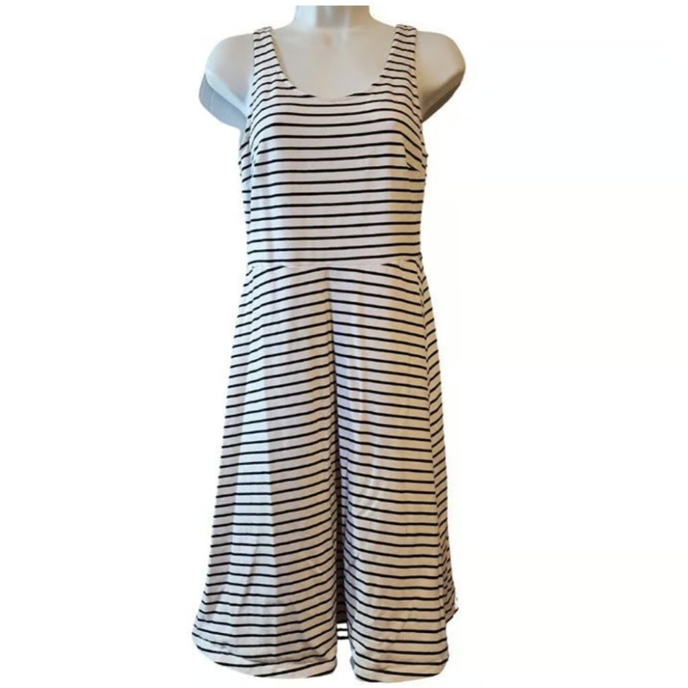Preowned Old Navy Sleeveless Swing Dress – Blue & White Stripe, Size Medium